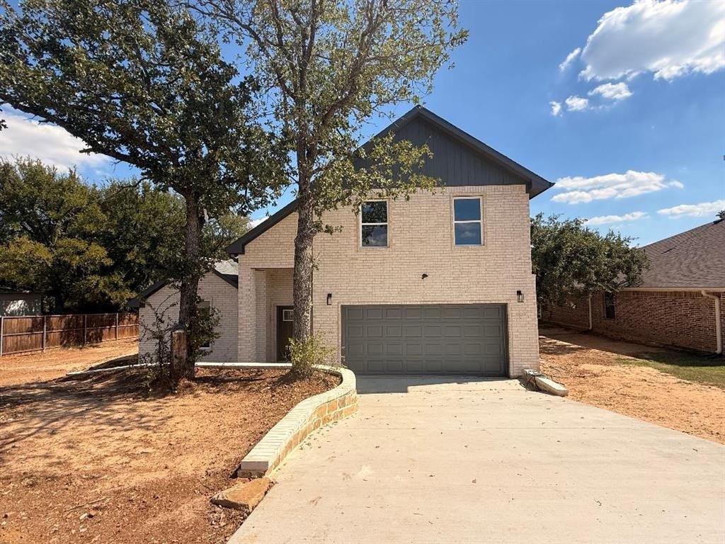 504 BELLAIRE Circle, Mineral Wells, TX 76067, 4 Habitaciones Habitaciones , ,2 BañosBaños,Residential,En Venta,504 BELLAIRE Circle,0,21045894