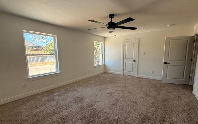 504 BELLAIRE Circle, Mineral Wells, TX 76067, 4 Habitaciones Habitaciones , ,2 BañosBaños,Residential,En Venta,504 BELLAIRE Circle,0,21045894