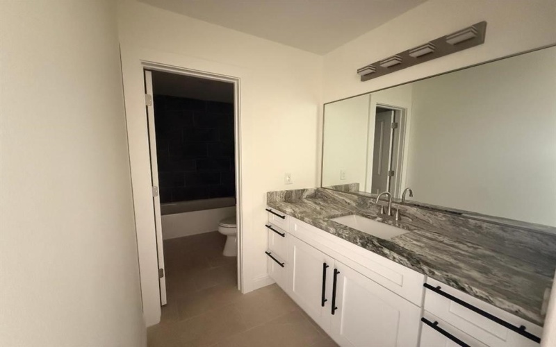 504 BELLAIRE Circle, Mineral Wells, TX 76067, 4 Habitaciones Habitaciones , ,2 BañosBaños,Residential,En Venta,504 BELLAIRE Circle,0,21045894