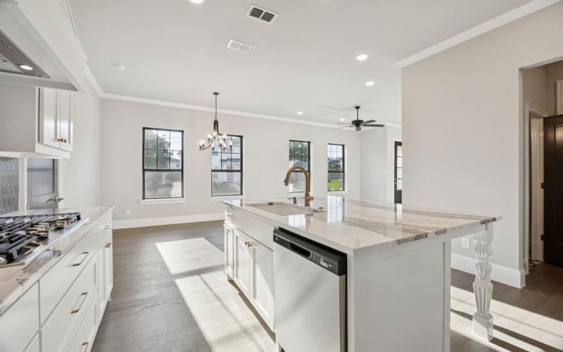 305 Sunset Lane #101, Fort Worth, TX 76114, 4 Habitaciones Habitaciones , ,3 BañosBaños,Residential,En Venta,305 Sunset Lane,0,21047182