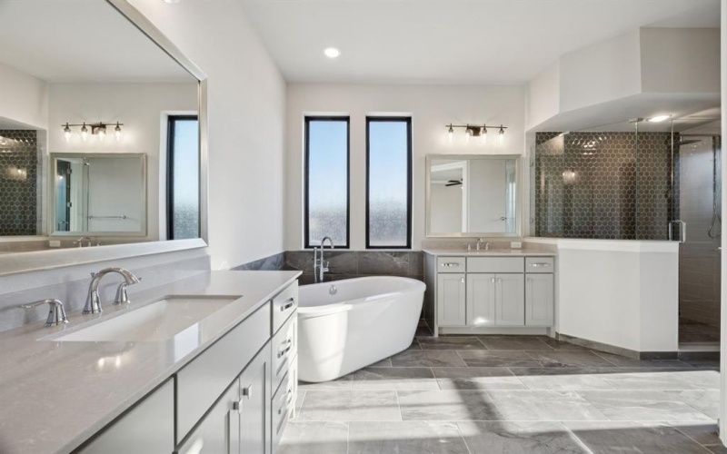 305 Sunset Lane #101, Fort Worth, TX 76114, 4 Habitaciones Habitaciones , ,3 BañosBaños,Residential,En Venta,305 Sunset Lane,0,21047182