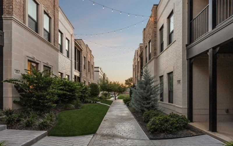305 Sunset Lane #101, Fort Worth, TX 76114, 4 Habitaciones Habitaciones , ,3 BañosBaños,Residential,En Venta,305 Sunset Lane,0,21047182