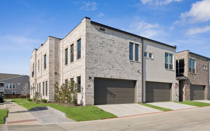305 Sunset Lane #101, Fort Worth, TX 76114, 4 Habitaciones Habitaciones , ,3 BañosBaños,Residential,En Venta,305 Sunset Lane,0,21047182