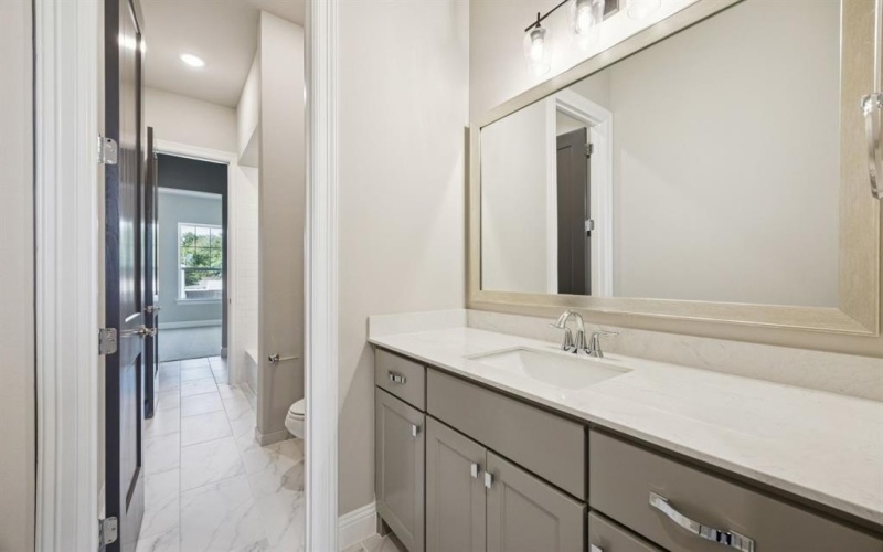 305 Sunset Lane #102, Fort Worth, TX 76114, 3 Bedrooms Bedrooms, ,2 BathroomsBathrooms,Residential,For Sale,305 Sunset Lane,0,21047526