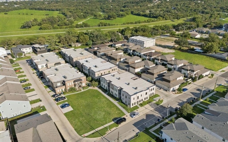 305 Sunset Lane #102, Fort Worth, TX 76114, 3 Bedrooms Bedrooms, ,2 BathroomsBathrooms,Residential,For Sale,305 Sunset Lane,0,21047526