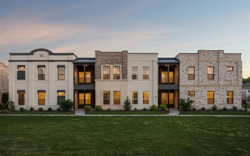 305 Sunset Lane #102, Fort Worth, TX 76114, 3 Bedrooms Bedrooms, ,2 BathroomsBathrooms,Residential,For Sale,305 Sunset Lane,0,21047526