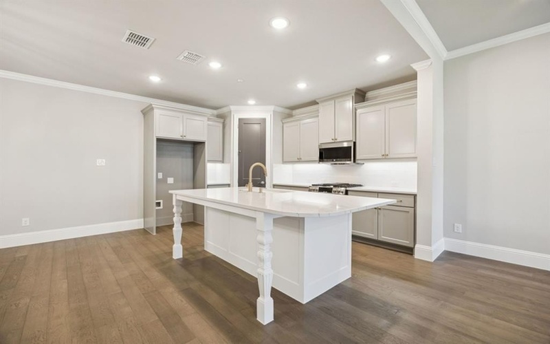 305 Sunset Lane #102, Fort Worth, TX 76114, 3 Bedrooms Bedrooms, ,2 BathroomsBathrooms,Residential,For Sale,305 Sunset Lane,0,21047526