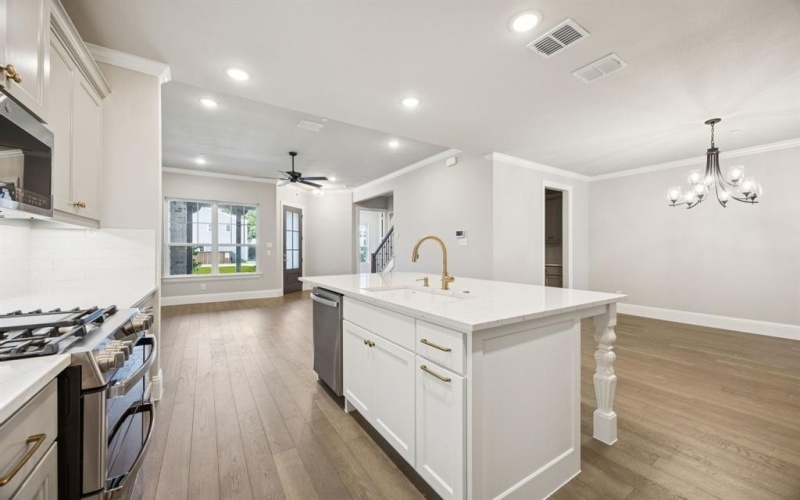 305 Sunset Lane #102, Fort Worth, TX 76114, 3 Bedrooms Bedrooms, ,2 BathroomsBathrooms,Residential,For Sale,305 Sunset Lane,0,21047526