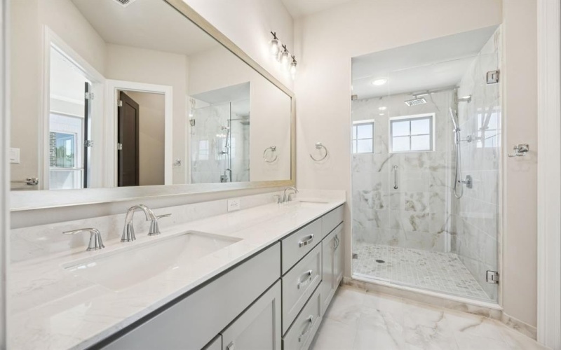 305 Sunset Lane #103, Fort Worth, TX 76114, 3 Bedrooms Bedrooms, ,2 BathroomsBathrooms,Residential,For Sale,305 Sunset Lane,0,21047536