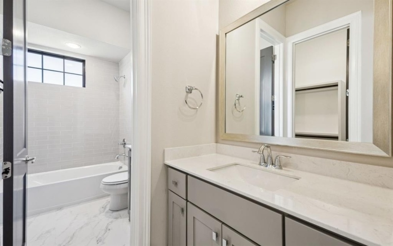305 Sunset Lane #104, Fort Worth, TX 76114, 4 Bedrooms Bedrooms, ,3 BathroomsBathrooms,Residential,For Sale,305 Sunset Lane,0,21047546