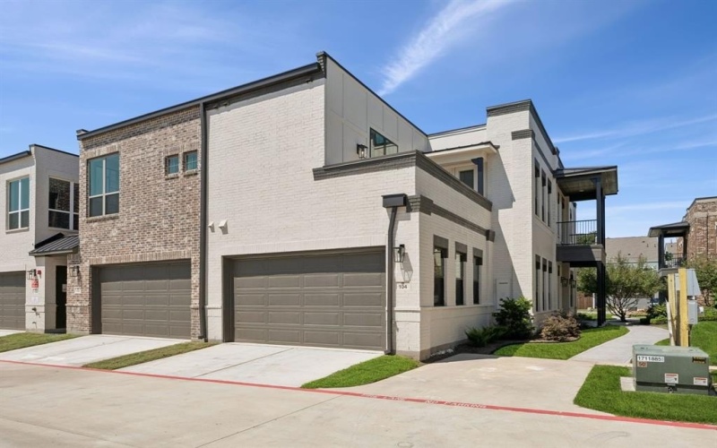 305 Sunset Lane #104, Fort Worth, TX 76114, 4 Bedrooms Bedrooms, ,3 BathroomsBathrooms,Residential,For Sale,305 Sunset Lane,0,21047546