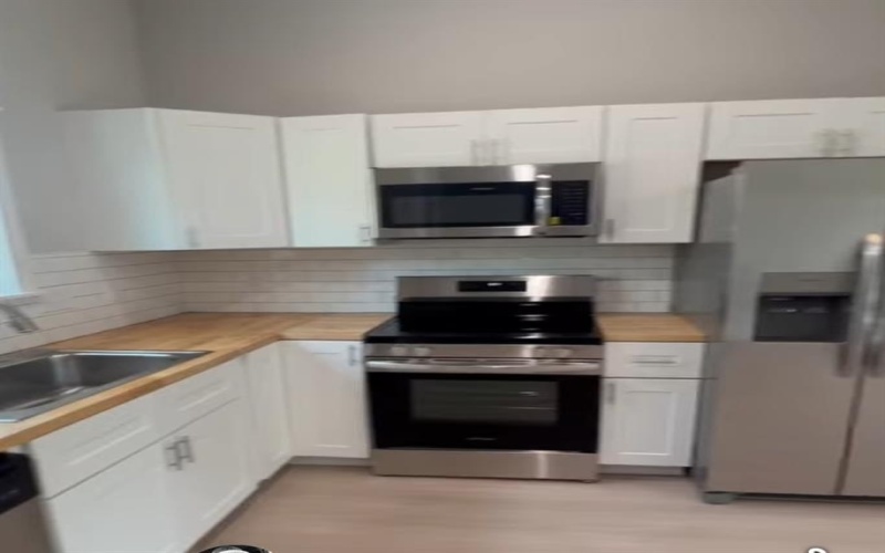 2712 1st Street, Brownwood, TX 76801, 2 Bedrooms Bedrooms, ,1 BathroomBathrooms,Residential,For Sale,2712 1st Street,0,21048358