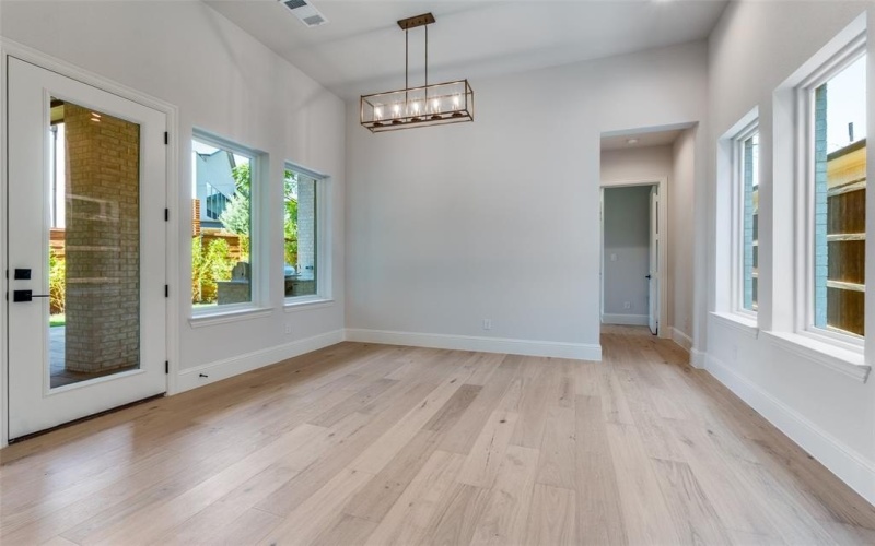 3845 Van Ness Lane, Dallas, TX 75220, 6 Bedrooms Bedrooms, ,6 BathroomsBathrooms,Residential,For Sale,3845 Van Ness Lane,0,21050957