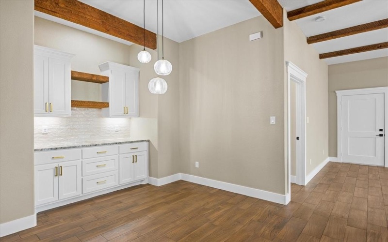 1411 Ridgeview Circle, Granbury, TX 76048, 3 Bedrooms Bedrooms, ,2 BathroomsBathrooms,Residential,For Sale,1411 Ridgeview Circle,0,21052693