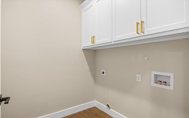 1411 Ridgeview Circle, Granbury, TX 76048, 3 Bedrooms Bedrooms, ,2 BathroomsBathrooms,Residential,For Sale,1411 Ridgeview Circle,0,21052693