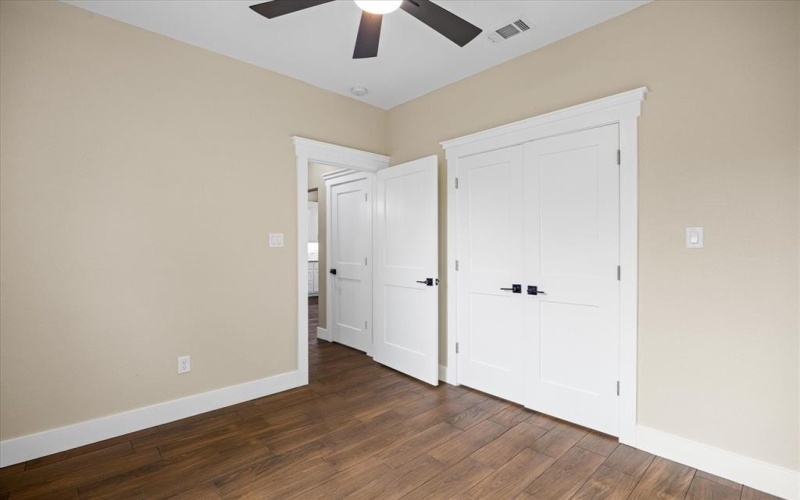 1411 Ridgeview Circle, Granbury, TX 76048, 3 Bedrooms Bedrooms, ,2 BathroomsBathrooms,Residential,For Sale,1411 Ridgeview Circle,0,21052693