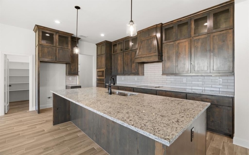 441 Paradise Ridge Drive, Waxahachie, TX 75167, 5 Habitaciones Habitaciones , ,3 BañosBaños,Residential,En Venta,441 Paradise Ridge Drive,0,21053299