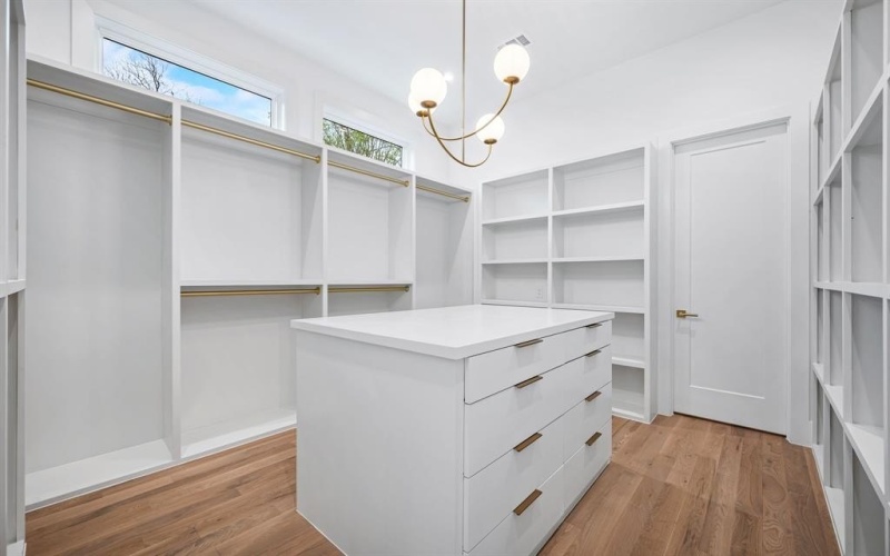 4807 W Hanover Avenue, Dallas, TX 75209, 4 Bedrooms Bedrooms, ,5 BathroomsBathrooms,Residential,For Sale,4807 W Hanover Avenue,0,21053593