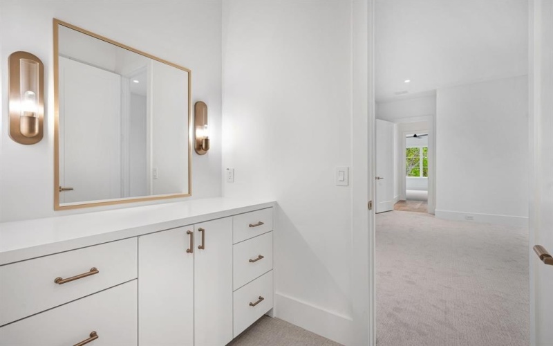 4807 W Hanover Avenue, Dallas, TX 75209, 4 Bedrooms Bedrooms, ,5 BathroomsBathrooms,Residential,For Sale,4807 W Hanover Avenue,0,21053593