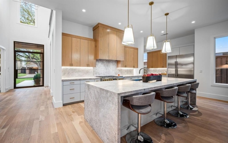 4807 W Hanover Avenue, Dallas, TX 75209, 4 Bedrooms Bedrooms, ,5 BathroomsBathrooms,Residential,For Sale,4807 W Hanover Avenue,0,21053593