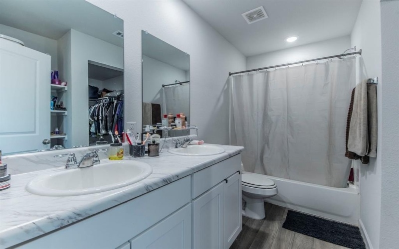 213 Peace Lily Way, Tolar, TX 76476, 5 Habitaciones Habitaciones , ,3 BañosBaños,Residential,En Venta,213 Peace Lily Way,0,21053620