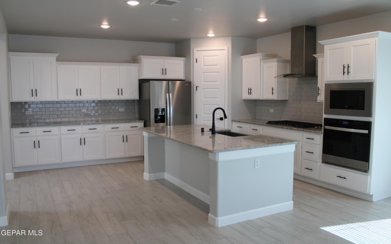 405 COLEFORD Lane, El Paso, TX 79928, 3 Habitaciones Habitaciones , ,2 BañosBaños,Residential,En Venta,405 COLEFORD Lane,917652