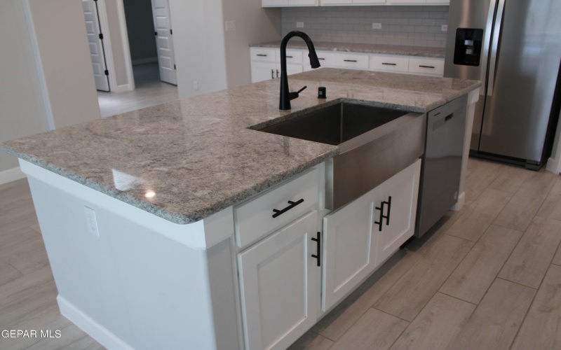 405 COLEFORD Lane, El Paso, TX 79928, 3 Habitaciones Habitaciones , ,2 BañosBaños,Residential,En Venta,405 COLEFORD Lane,917652
