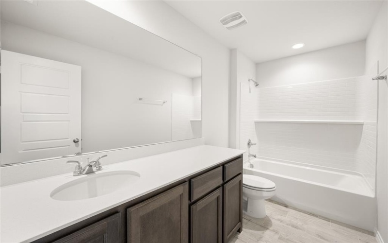 900 Granite, Azle, TX 76020, 4 Bedrooms Bedrooms, ,3 BathroomsBathrooms,Residential,For Sale,900 Granite,0,21053738