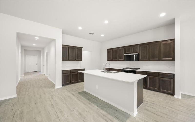 900 Granite, Azle, TX 76020, 4 Bedrooms Bedrooms, ,3 BathroomsBathrooms,Residential,For Sale,900 Granite,0,21053738
