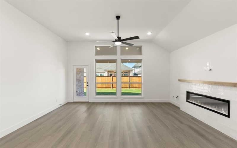 1031 Gracious Drive, Lucas, TX 75098, 4 Habitaciones Habitaciones , ,3 BañosBaños,Residential,En Venta,1031 Gracious Drive,0,21053799