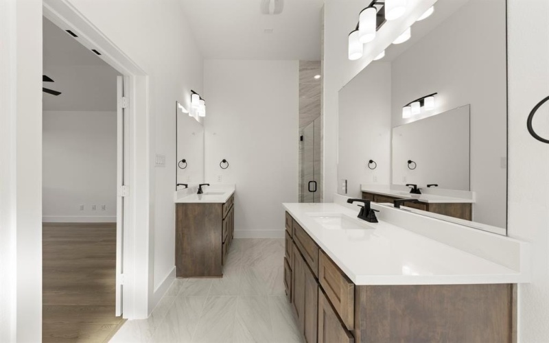 1031 Gracious Drive, Lucas, TX 75098, 4 Habitaciones Habitaciones , ,3 BañosBaños,Residential,En Venta,1031 Gracious Drive,0,21053799