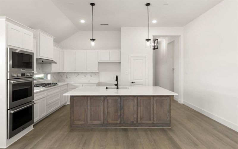 1031 Gracious Drive, Lucas, TX 75098, 4 Habitaciones Habitaciones , ,3 BañosBaños,Residential,En Venta,1031 Gracious Drive,0,21053799