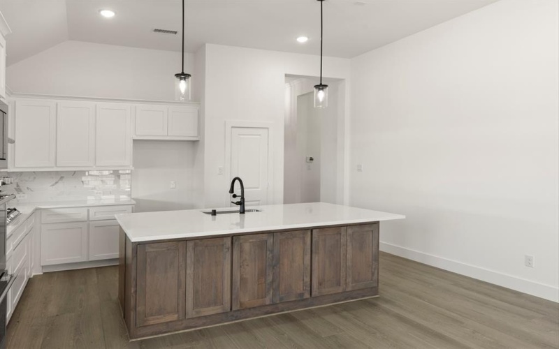 1031 Gracious Drive, Lucas, TX 75098, 4 Habitaciones Habitaciones , ,3 BañosBaños,Residential,En Venta,1031 Gracious Drive,0,21053799