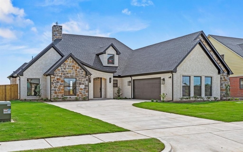 1831 Sudbury Drive, Cleburne, TX 76033, 3 Habitaciones Habitaciones , ,2 BañosBaños,Residential,En Venta,1831 Sudbury Drive,0,21053943