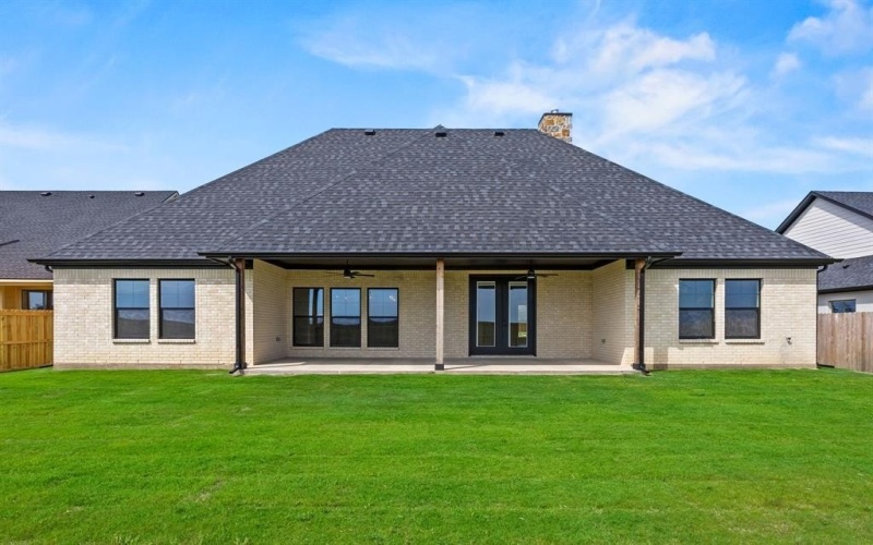 1831 Sudbury Drive, Cleburne, TX 76033, 3 Habitaciones Habitaciones , ,2 BañosBaños,Residential,En Venta,1831 Sudbury Drive,0,21053943
