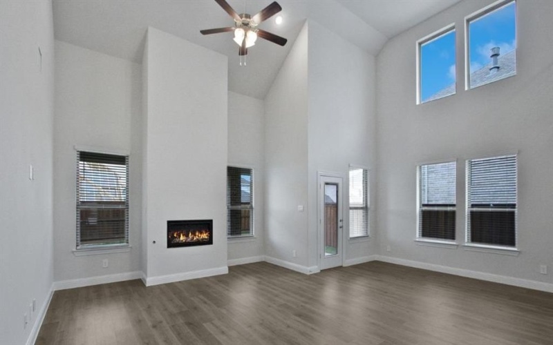 9217 Gossamer St, McKinney, TX 75071, 4 Habitaciones Habitaciones , ,3 BañosBaños,Residential,En Venta,9217 Gossamer St,0,21053992