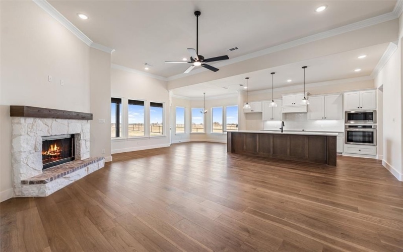 12420 Hornfels Drive, Krum, TX 76249, 4 Bedrooms Bedrooms, ,3 BathroomsBathrooms,Residential,For Sale,12420 Hornfels Drive,0,21054253