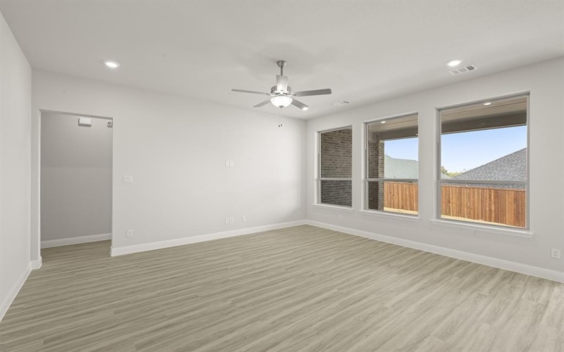 725 Carriage Hill Road, Midlothian, TX 76065, 4 Bedrooms Bedrooms, ,2 BathroomsBathrooms,Residential,For Sale,725 Carriage Hill Road,0,21054522