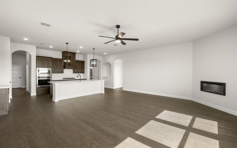 375 Paddle Boat, Granbury, TX 76049, 4 Habitaciones Habitaciones , ,2 BañosBaños,Residential,En Venta,375 Paddle Boat,0,21054645