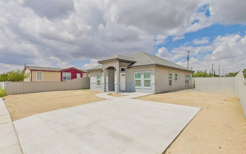 211 W A St, Monahans, TX 79756, 3 Bedrooms Bedrooms, ,2 BathroomsBathrooms,Residential,For Sale,211 W A St,0,162896