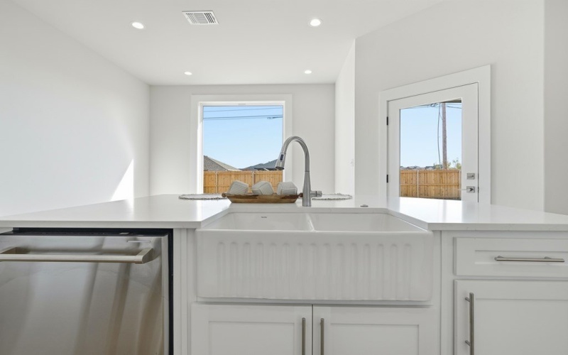 5518 Slayde St, San Angelo, TX 76904, 4 Habitaciones Habitaciones , ,2 BañosBaños,Residential,En Venta,5518 Slayde St,0,128979