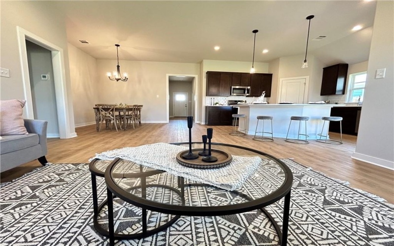 1935 Pinemont View Drive, Bryan, TX 77807, 3 Habitaciones Habitaciones , ,2 BañosBaños,Residential,En Venta,1935 Pinemont View Drive,0,25009711