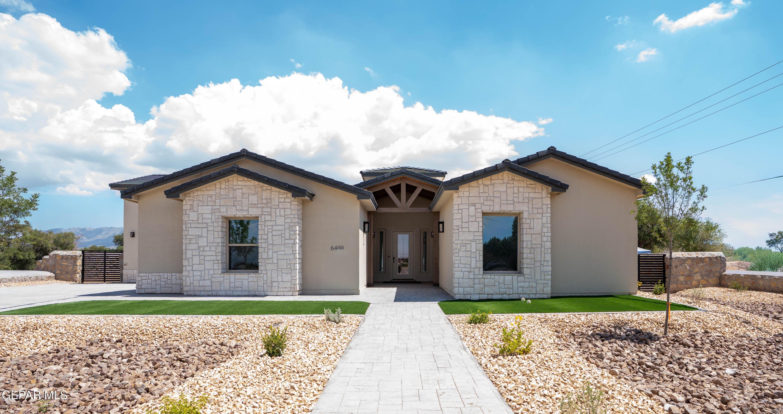 6400 N STRAHAN Road, El Paso, TX 79932, 4 Bedrooms Bedrooms, ,3 BathroomsBathrooms,Residential,For Sale,6400 N STRAHAN Road,0,929937