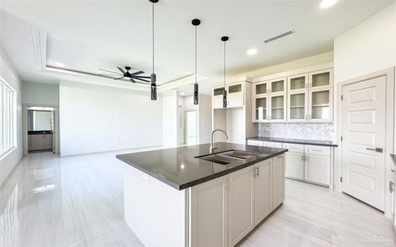 8046 50th Street, McAllen, TX 78504, 3 Bedrooms Bedrooms, ,2 BathroomsBathrooms,Residential,For Sale,8046 50th Street,0,480438