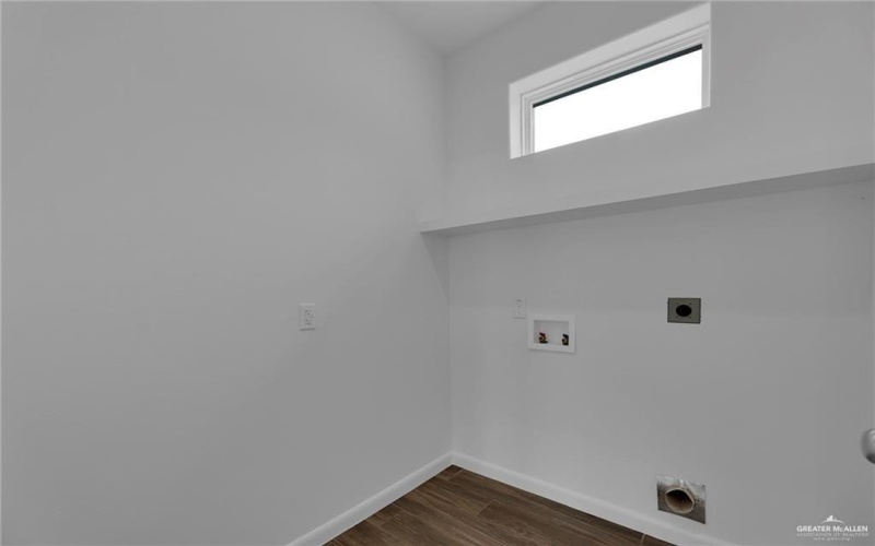 6104 N Playa Del Sol Street, Edinburg, TX 78542, 3 Habitaciones Habitaciones , ,2 BañosBaños,Residential,En Venta,6104 N Playa Del Sol Street,0,480459
