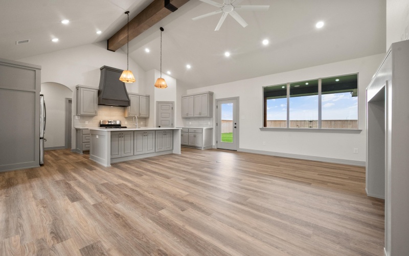 1005 N 5th Street, Wolfforth, TX 79382, 3 Habitaciones Habitaciones , ,2 BañosBaños,Residential,En Venta,1005 N 5th Street,0,202560158