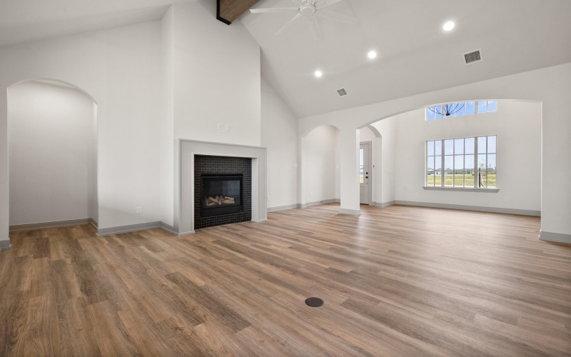 1005 N 5th Street, Wolfforth, TX 79382, 3 Habitaciones Habitaciones , ,2 BañosBaños,Residential,En Venta,1005 N 5th Street,0,202560158