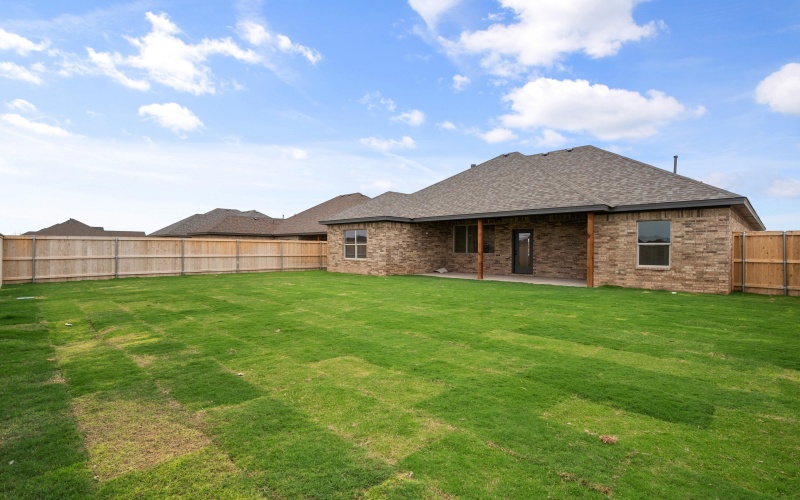 1005 N 5th Street, Wolfforth, TX 79382, 3 Habitaciones Habitaciones , ,2 BañosBaños,Residential,En Venta,1005 N 5th Street,0,202560158