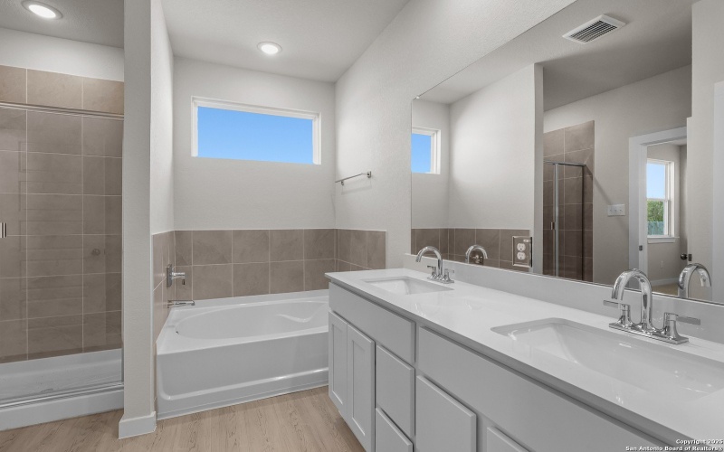 8107 CHAMPION CREEK, San Antonio, TX 78252, 3 Habitaciones Habitaciones , ,2 BañosBaños,Residential,En Venta,8107 CHAMPION CREEK,0,1899192