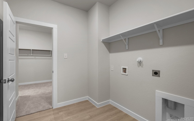 8107 CHAMPION CREEK, San Antonio, TX 78252, 3 Habitaciones Habitaciones , ,2 BañosBaños,Residential,En Venta,8107 CHAMPION CREEK,0,1899192